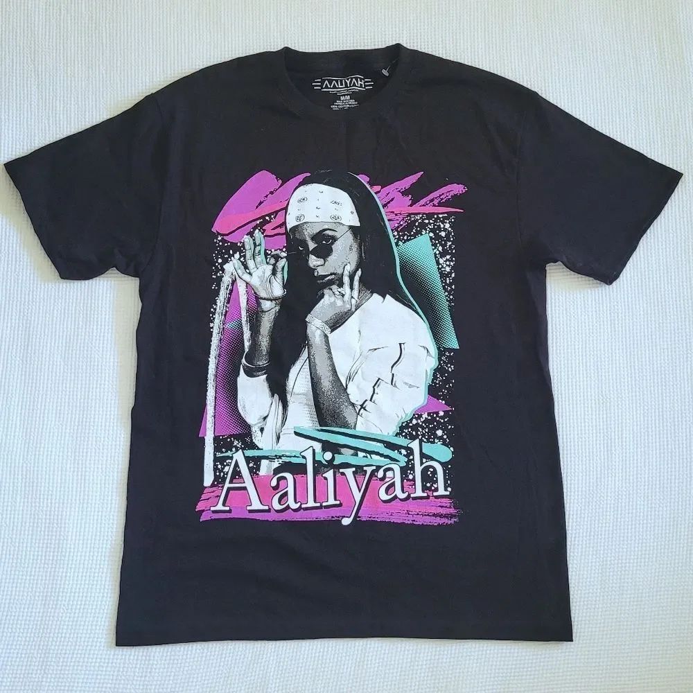 Aaliyah🎶 Graphic Tee👕 - NWOT